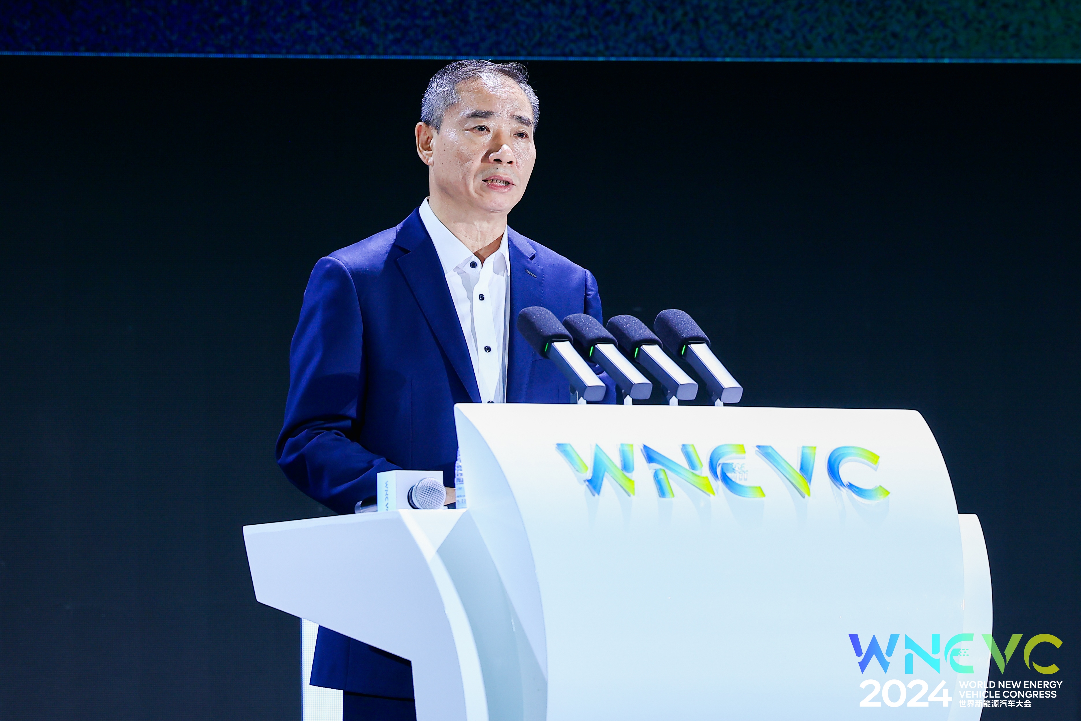 wnevc 2024|工业和信息化部副部长辛国斌出席世界新能源汽车大会并致辞